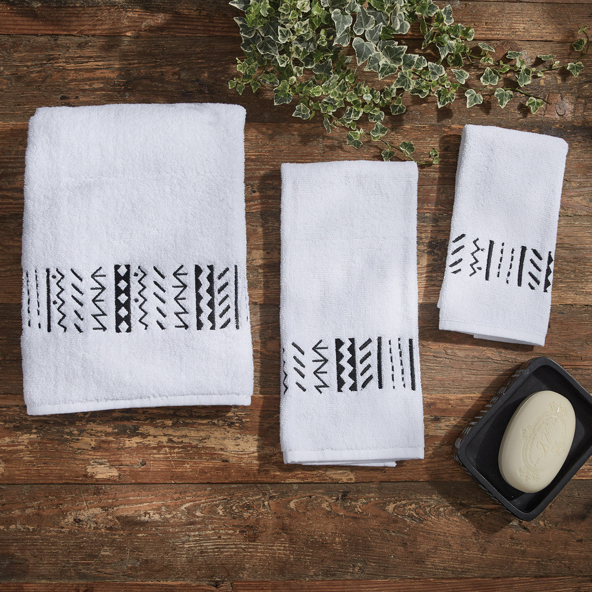 Amaya Fingertip Towel Set of 4 Park Designs