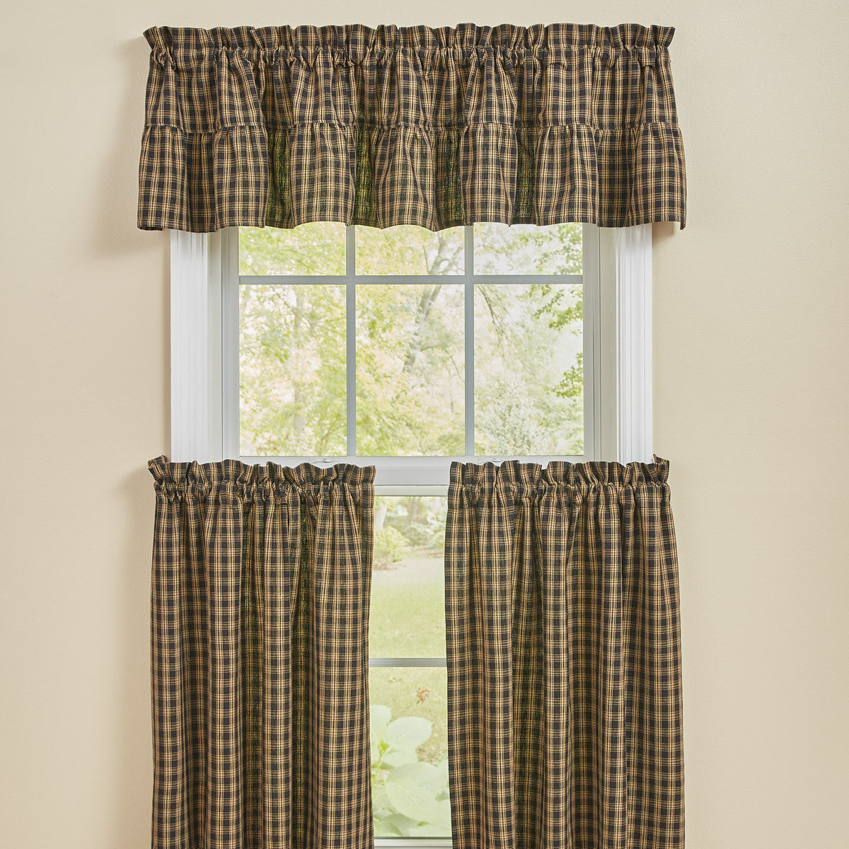 Sturbridge Plaid Ruffle Valance 14"L  Black  Park Designs