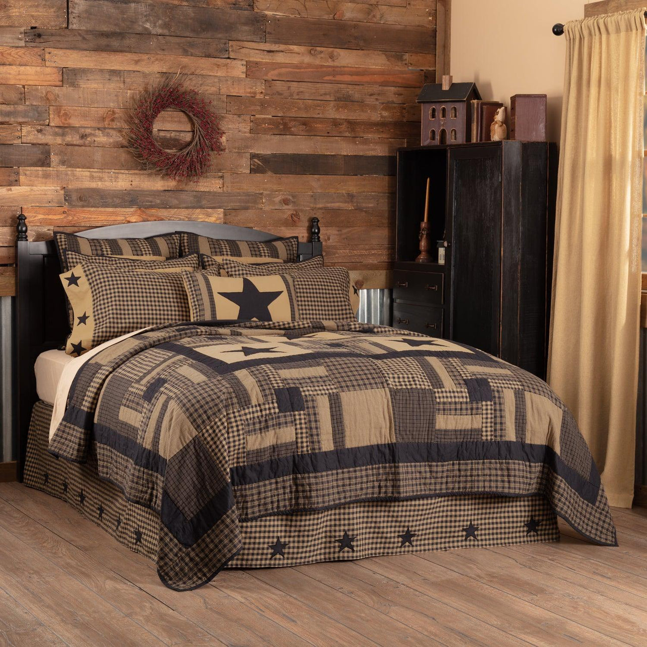 Black Check Star Luxury King Quilt 120Wx105L - The Fox Decor