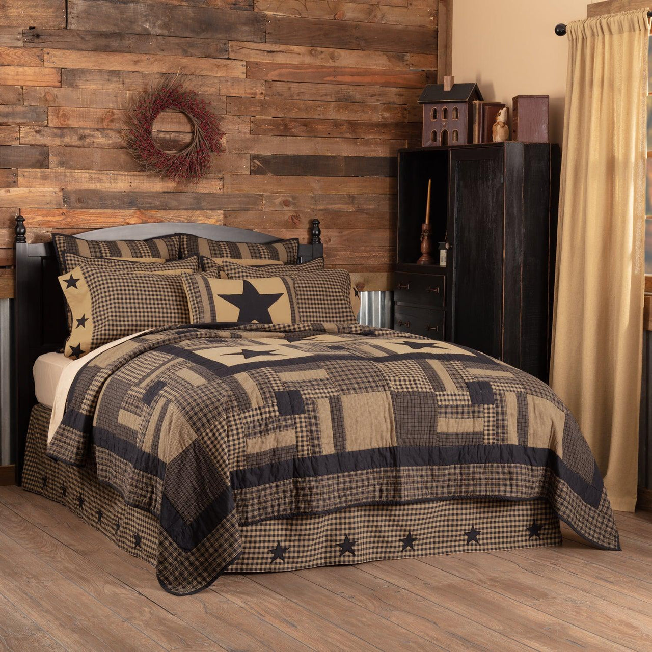 Black Check Star King Quilt 105Wx95L - The Fox Decor
