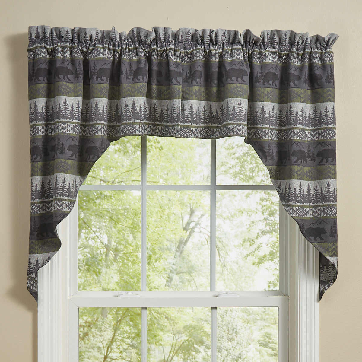 Green Mountain Bear Swags 36