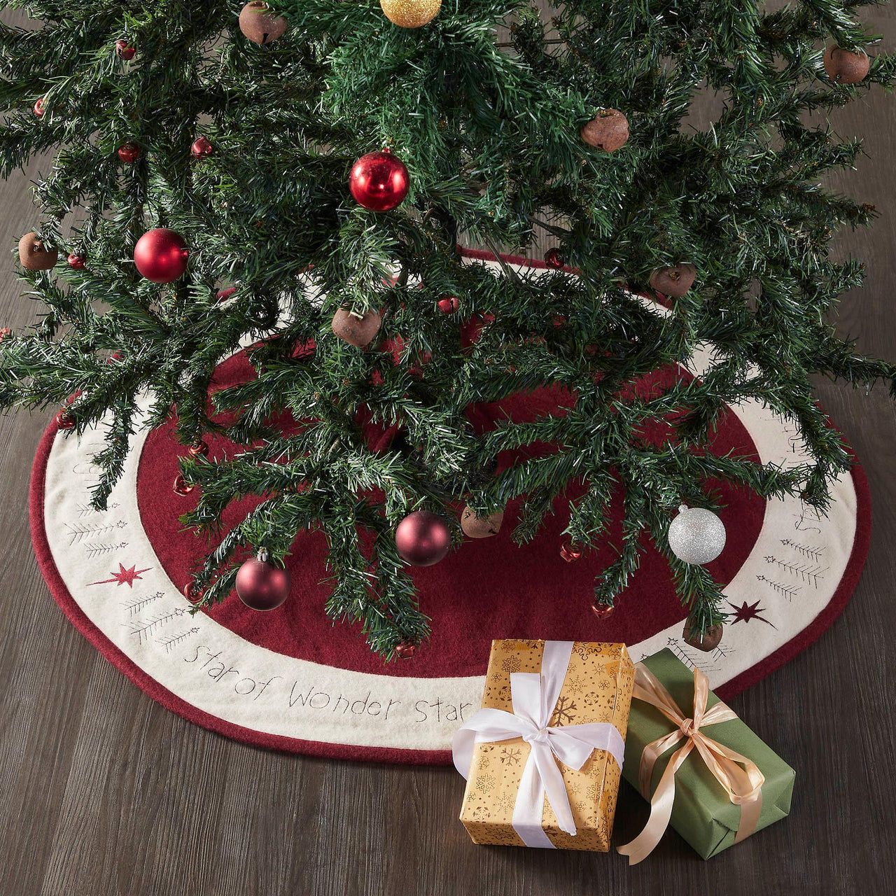 Star of Wonder Tree Skirt 36 - The Fox Decor