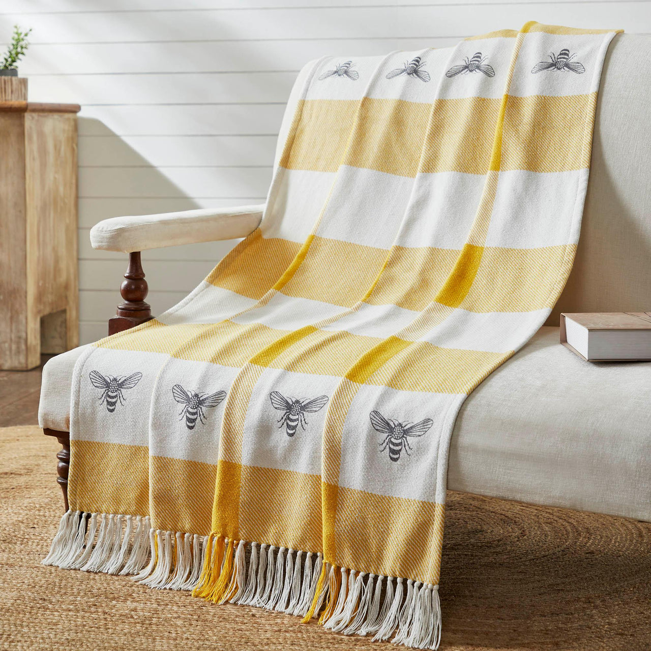 Buzzy Bees Woven Throw 50x60 - The Fox Decor