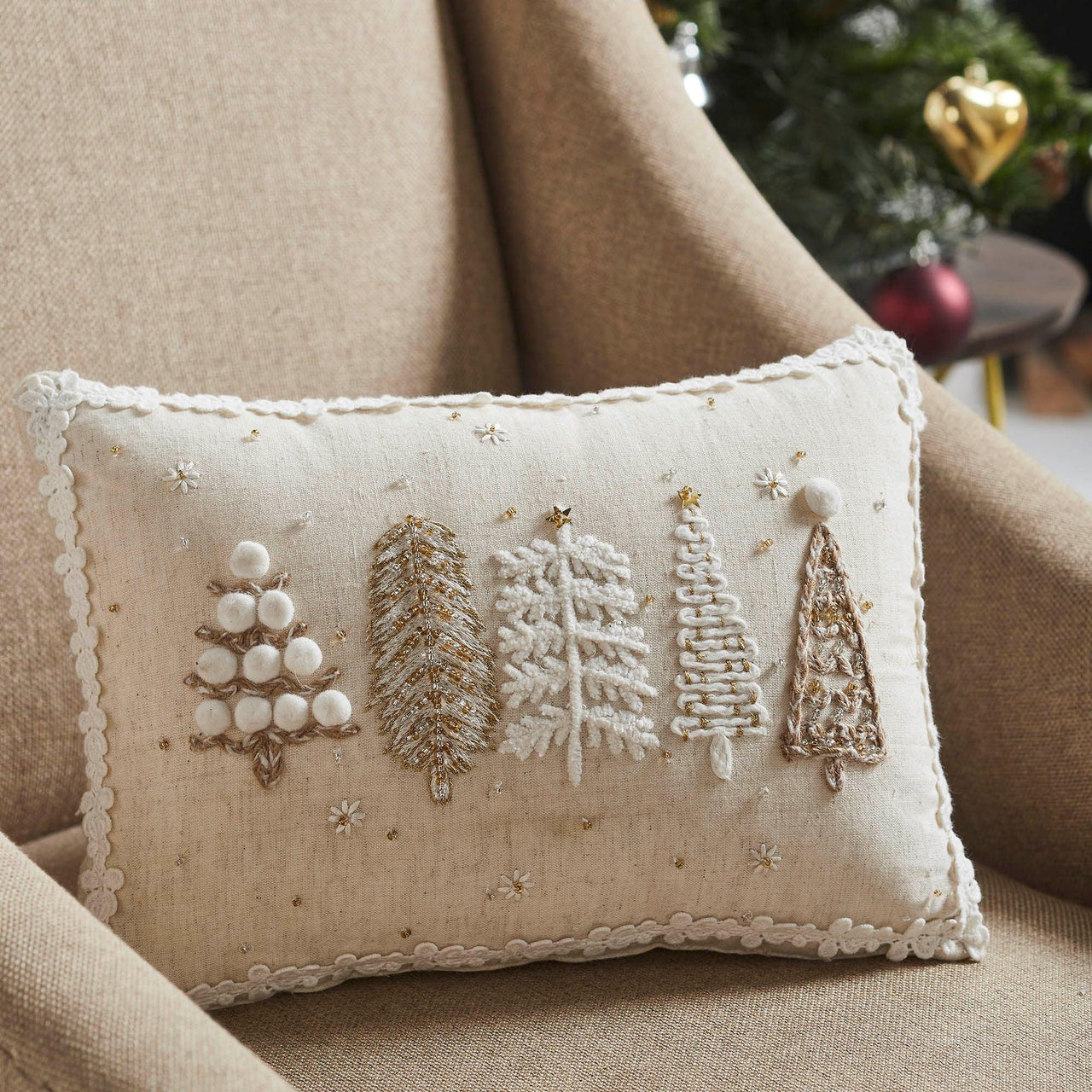 5 Christmas Trees White Pillow 14x10 VHC Brands - The Fox Decor