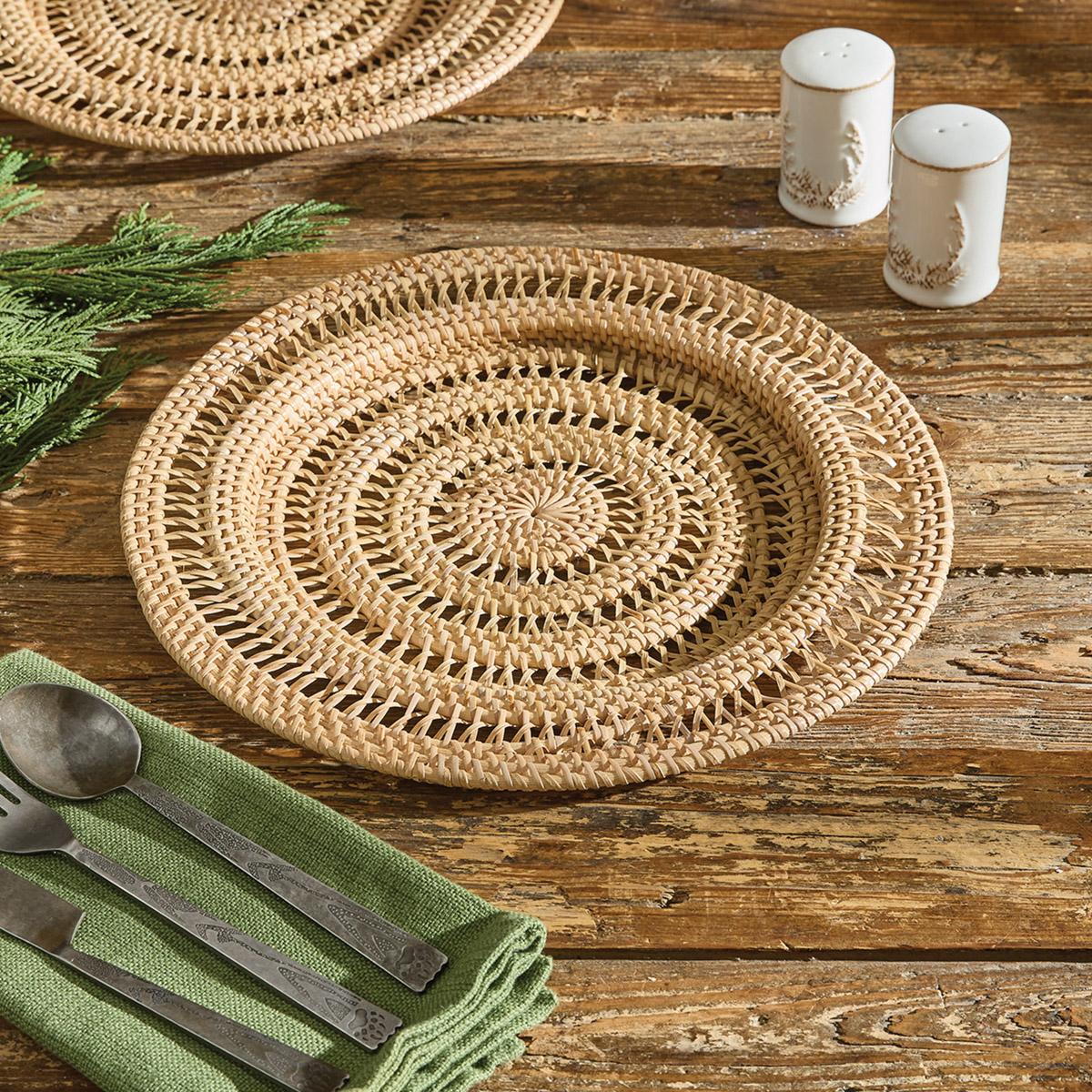 Rattan Spiral Charger - The Fox Decor
