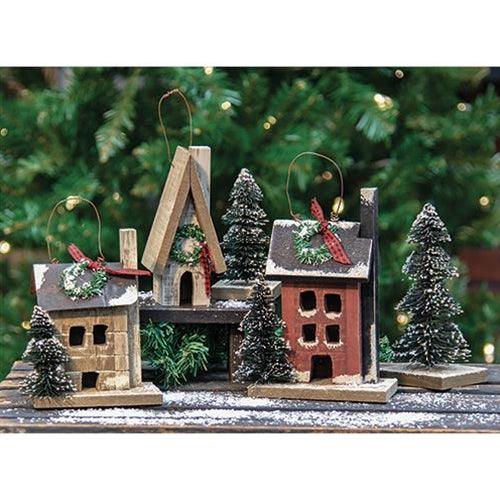Primitive Town House w Wreath Ornament - The Fox Decor
