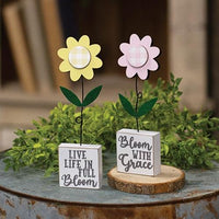 2 Set Full Bloom With Grace Gingham Check Daisies on Base - The Fox Decor
