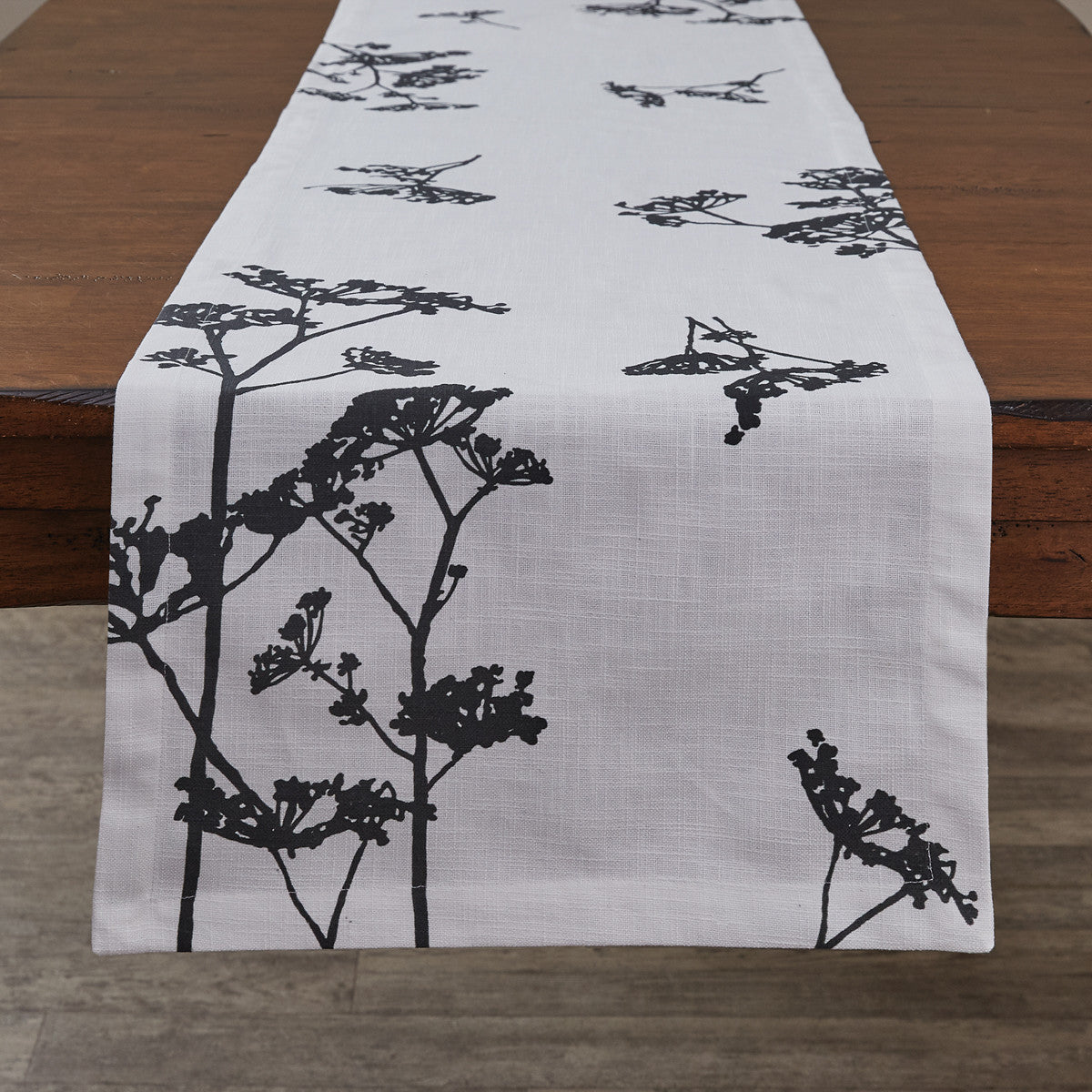 Queens Anne'S Lace Printed Table Runner - 72"L Park Designs - The Fox Decor