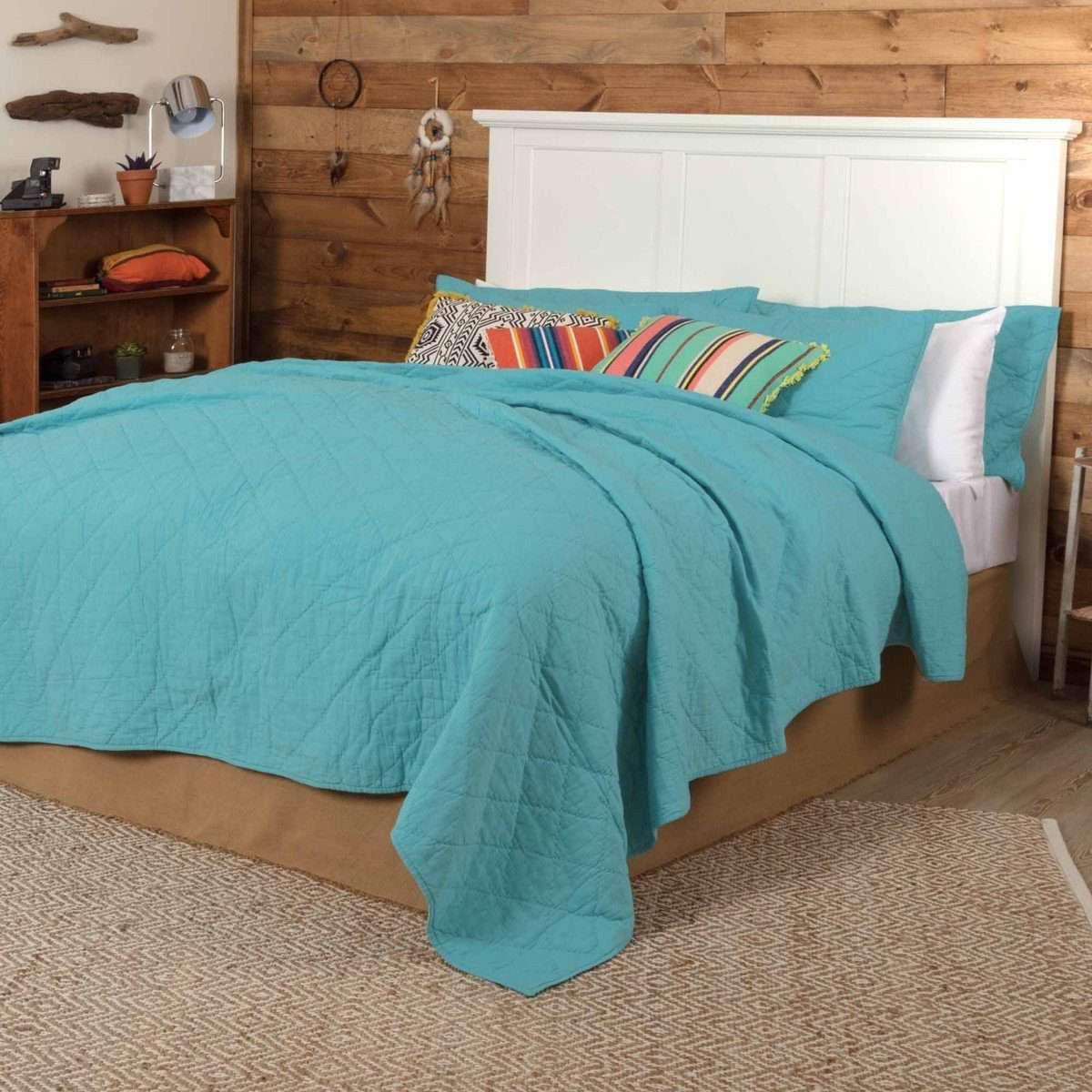 Pueblo Turquoise King Quilt 105Wx95L VHC Brands