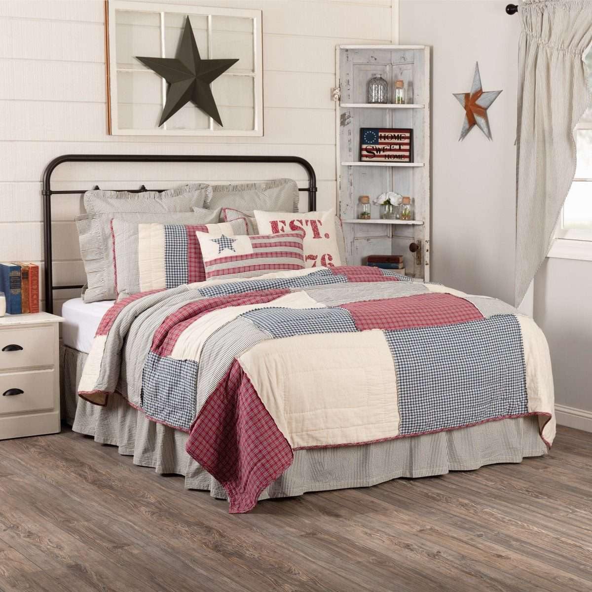 Hatteras Patch King Quilt 105Wx95L VHC Brands