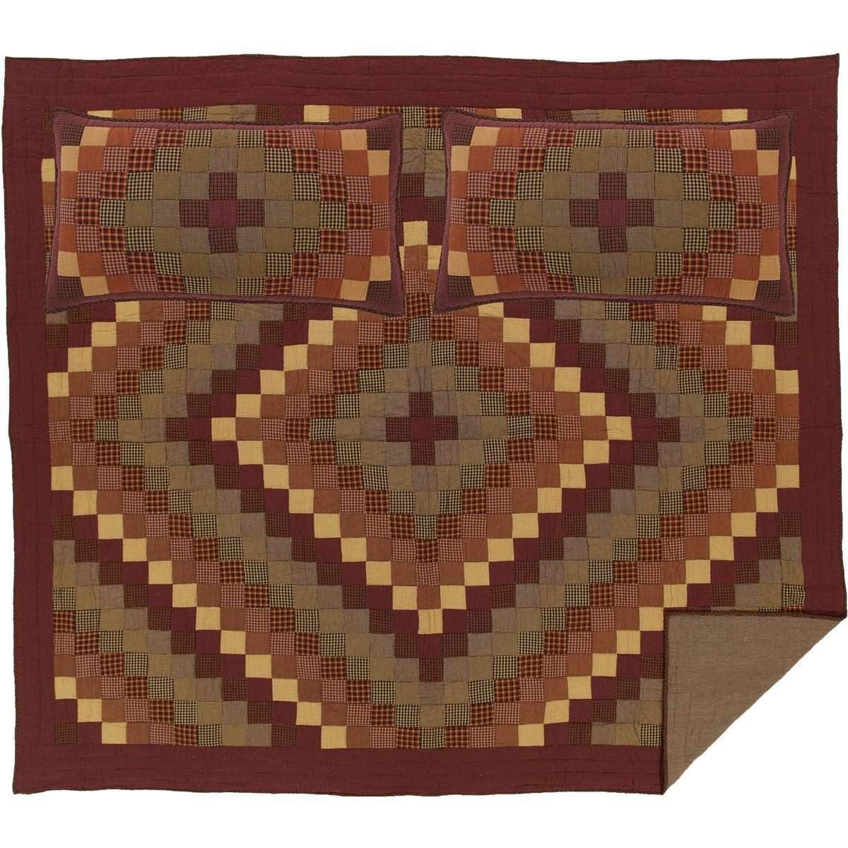 Heritage Farms California King Quilt Set; 1-Quilt 130Wx115L w/2 Shams 21x37 VHC Brands full