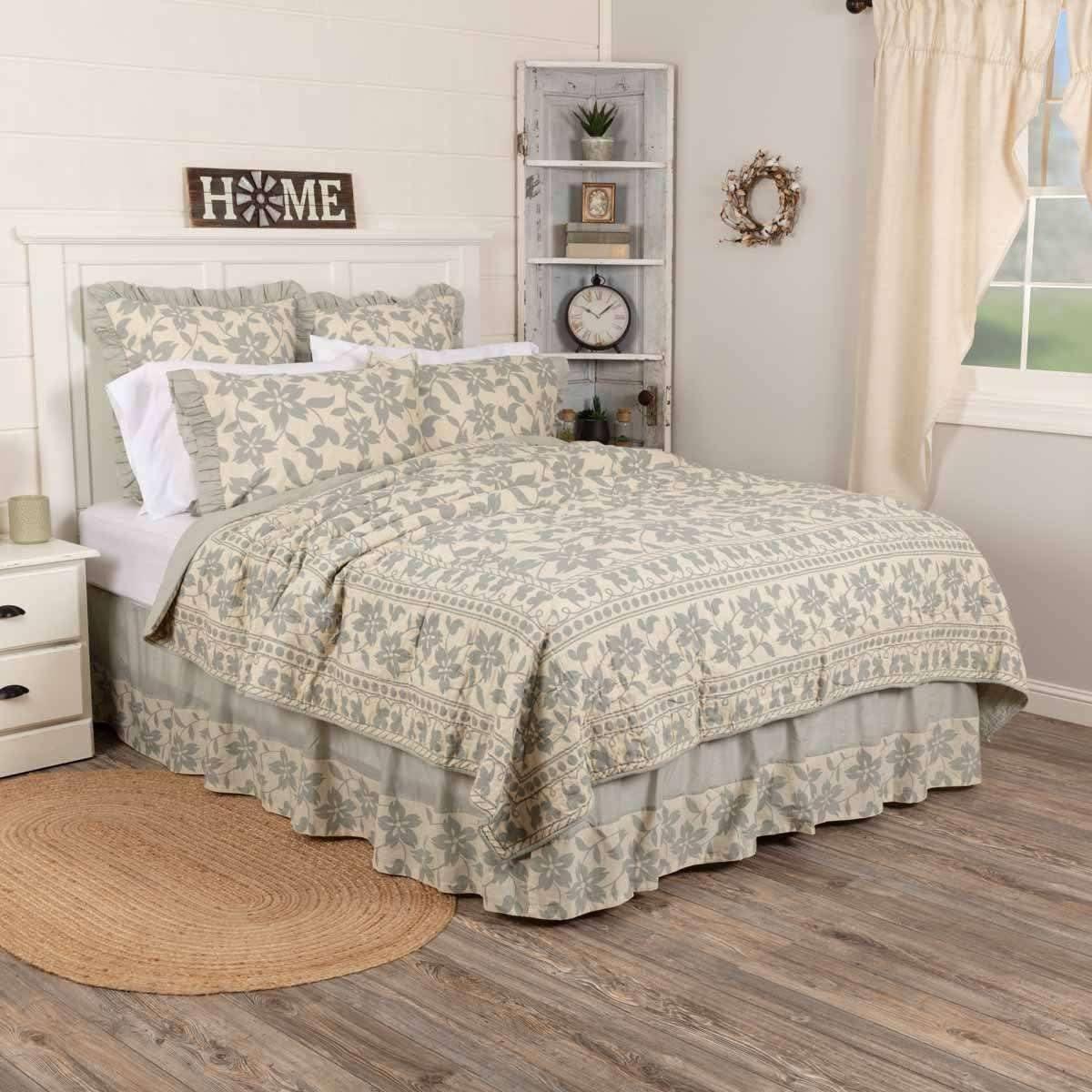 Briar Sage King Quilt 105Wx95L VHC Brands online