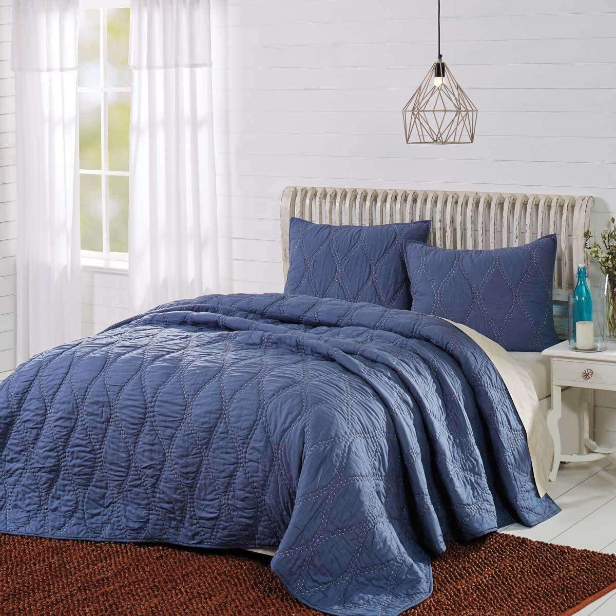 Harbour Navy Twin Quilt 68Wx86L VHC Brands