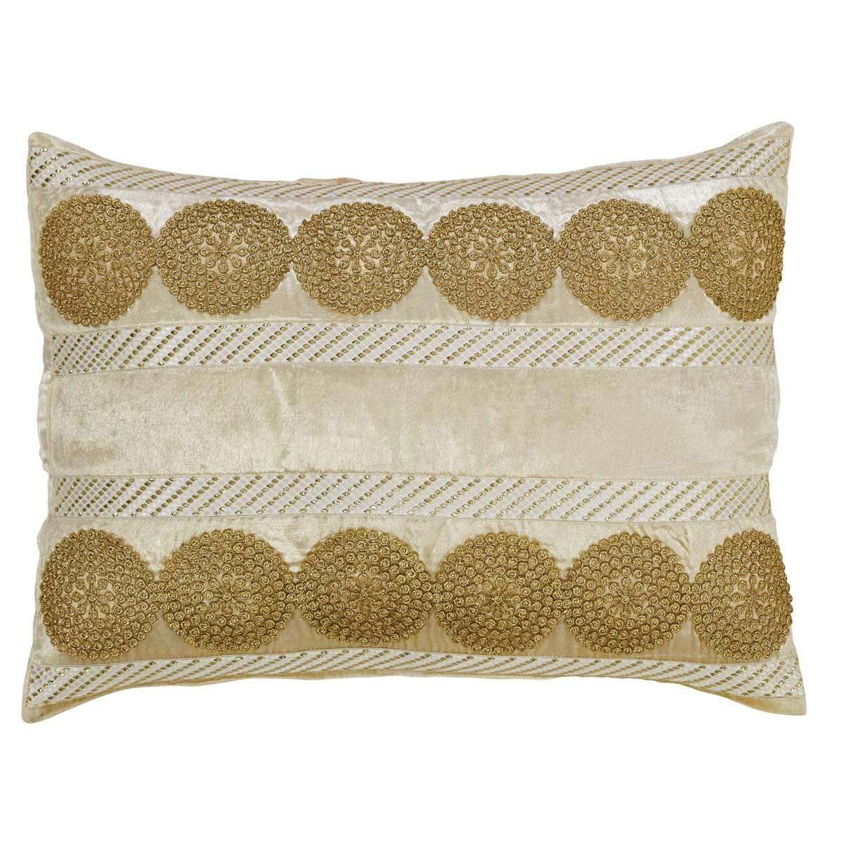 Memories Creme Pillow 14x18 - The Fox Decor