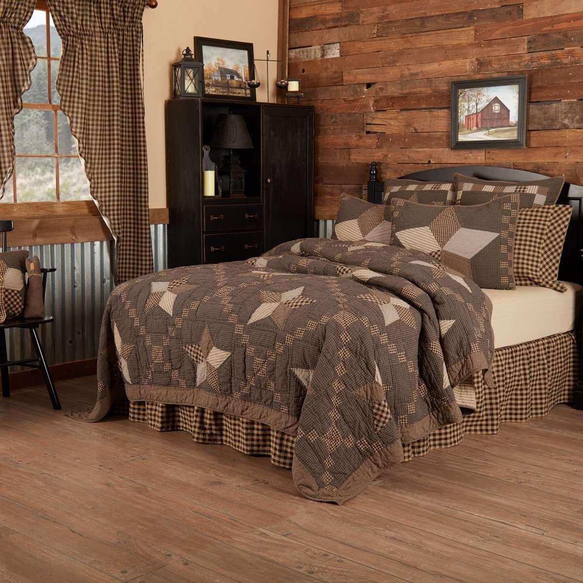 Farmhouse Star California King Quilt 130Wx115L VHC Brands - The Fox Decor