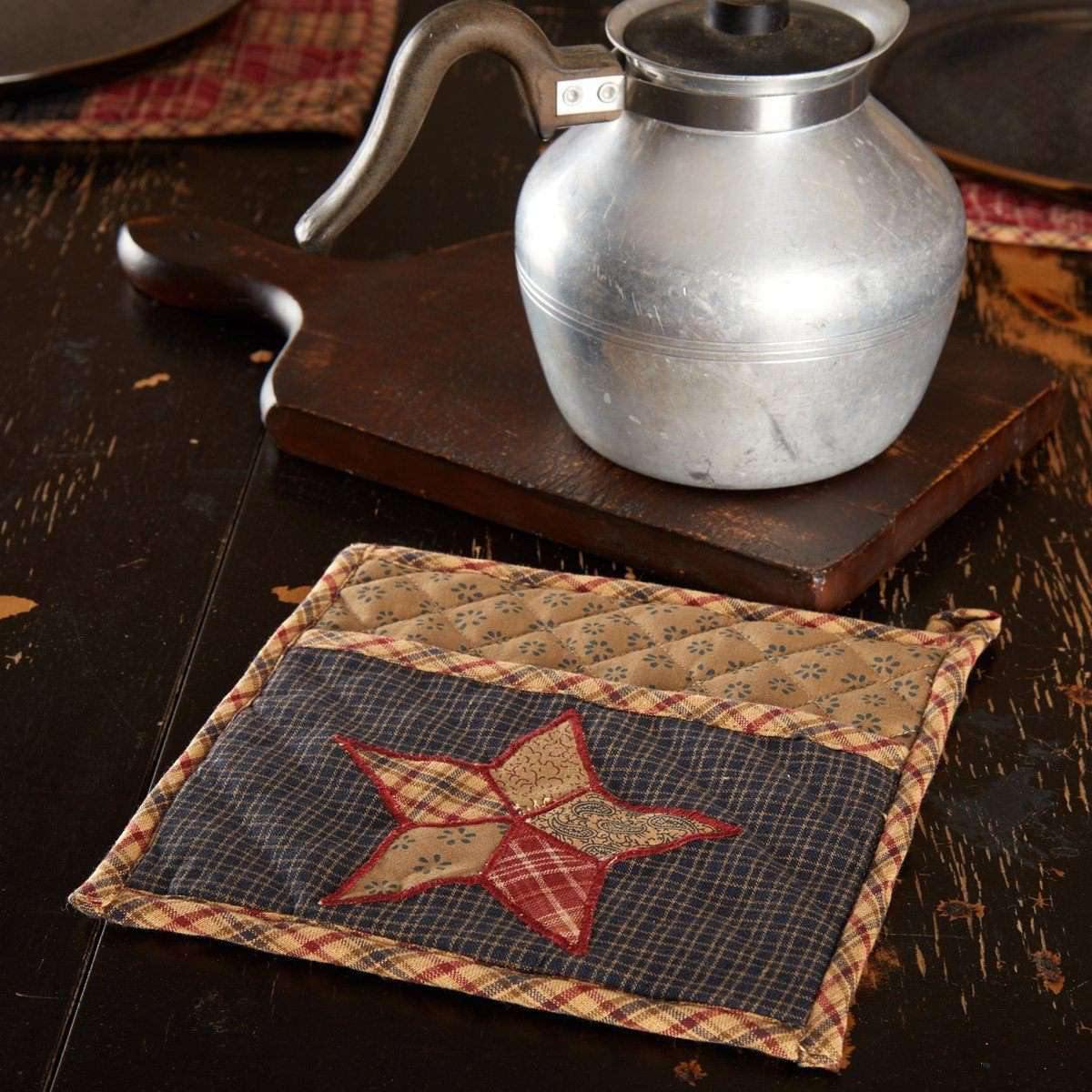 Arlington Pot Holder with Pocket & Patchwork Star 8" VHC Brands - The Fox Decor
