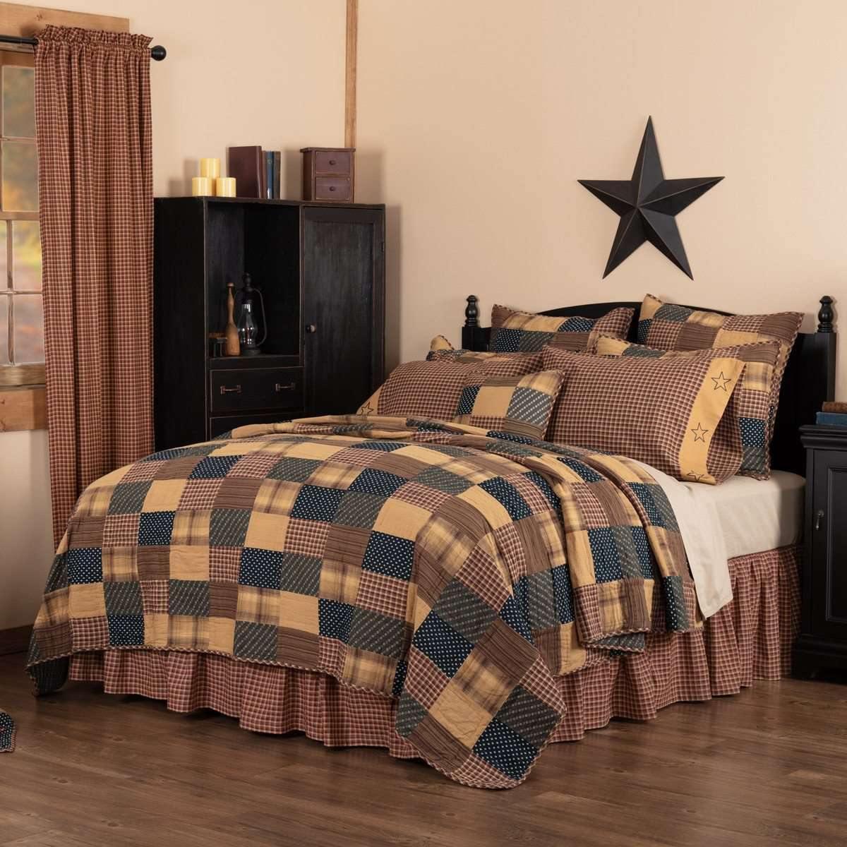 Patriotic Patch King Quilt 110Wx97L VHC Brands - The Fox Decor