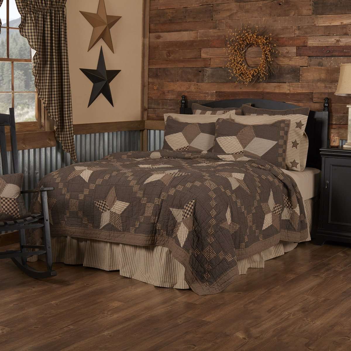 Farmhouse Star Luxury King Quilt 120Wx105L VHC Brands