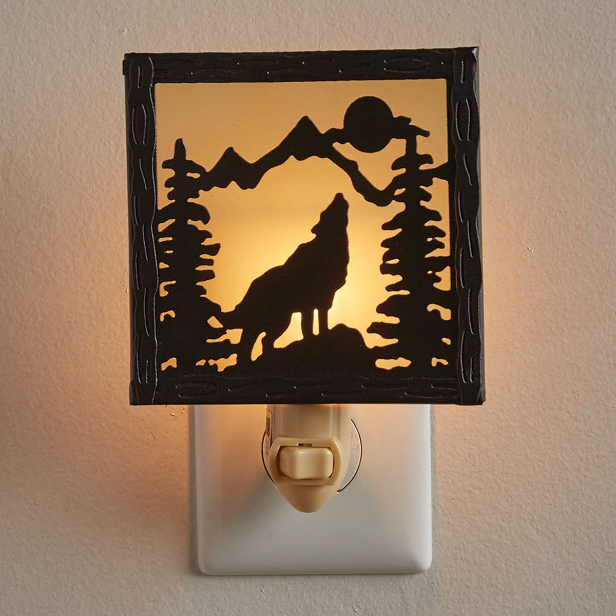 Wolf Night Light - Park Designs