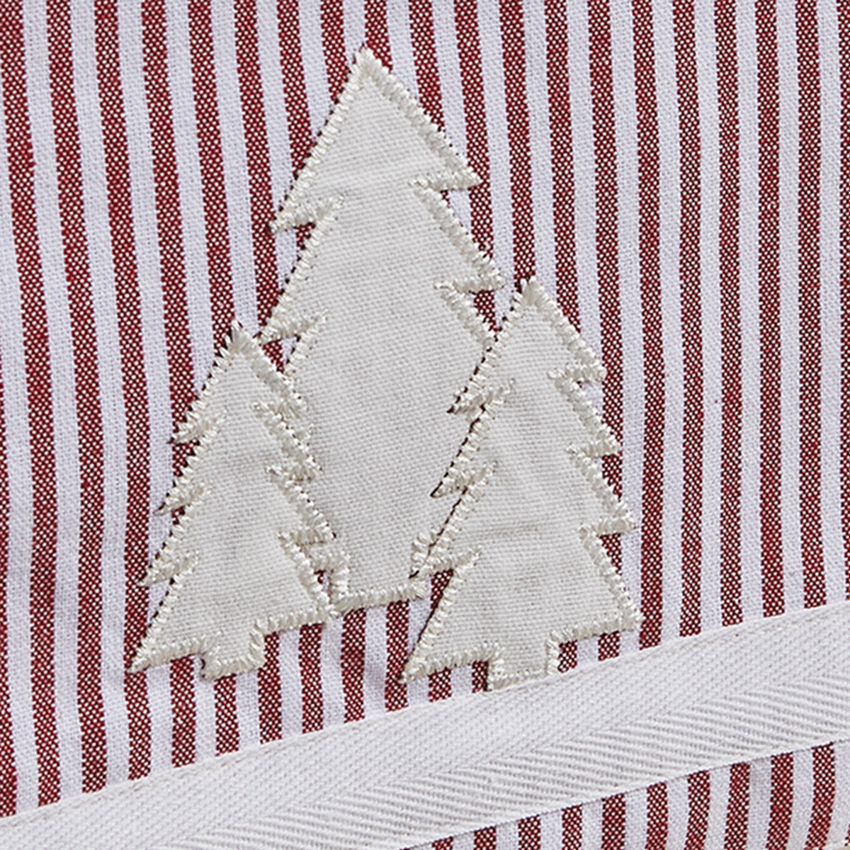 Tree Farm Table Runner - Applique 54" Park Designs - The Fox Decor