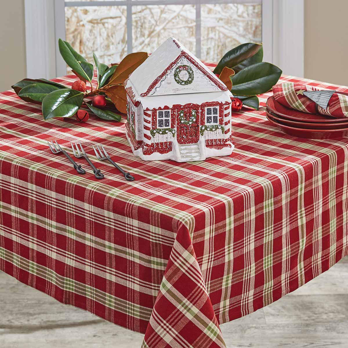 Holly Berry Tablecloth - 54" Park Designs