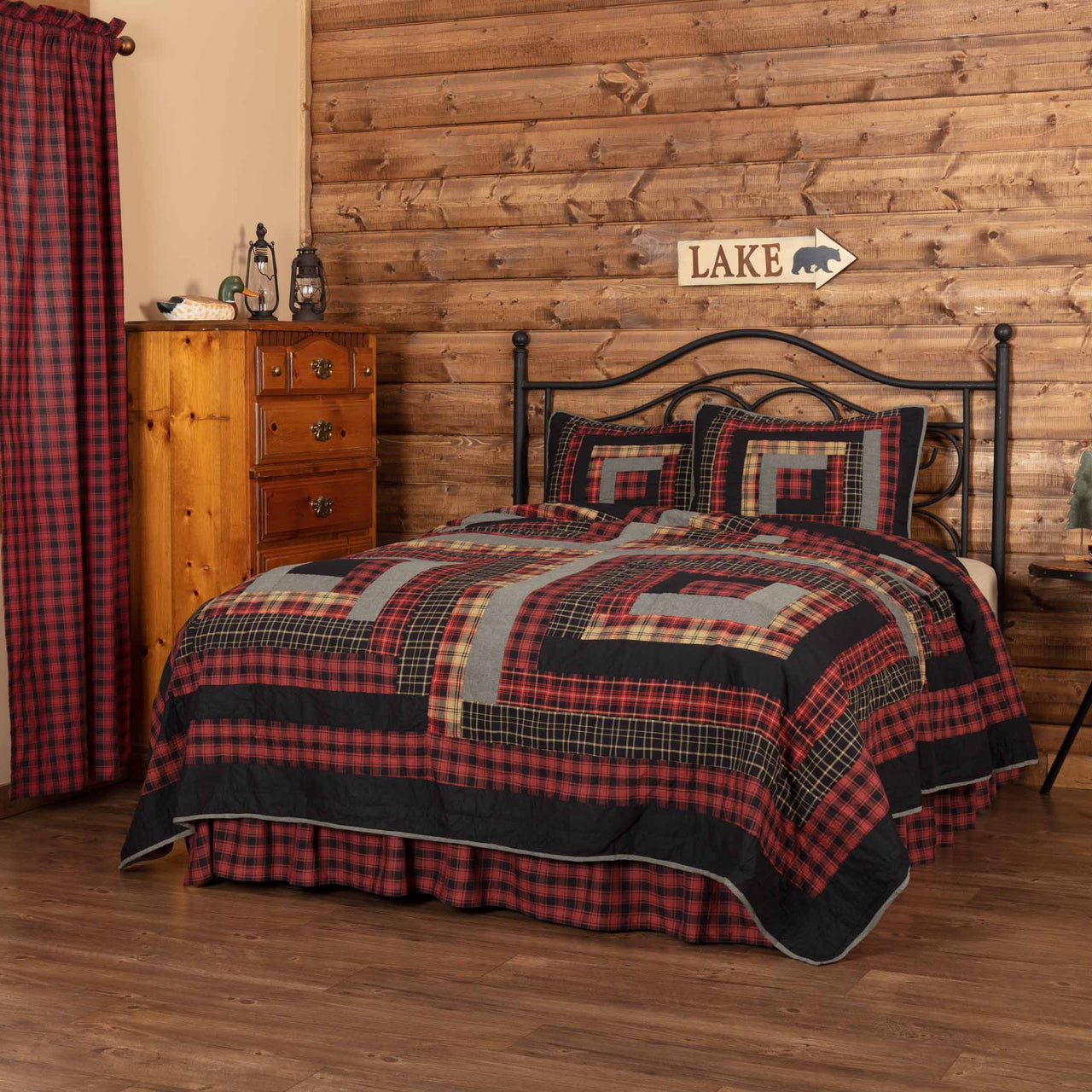 Cumberland Luxury King Quilt 120Wx105L VHC Brands
