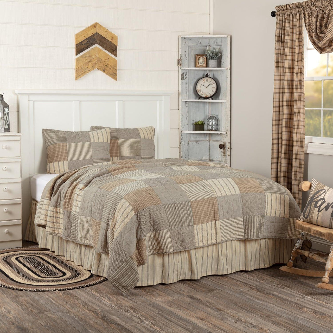 Sawyer Mill Charcoal California King Quilt Set; 1-Quilt 130Wx115L w/2 Shams 21x37 VHC Brands - The Fox Decor