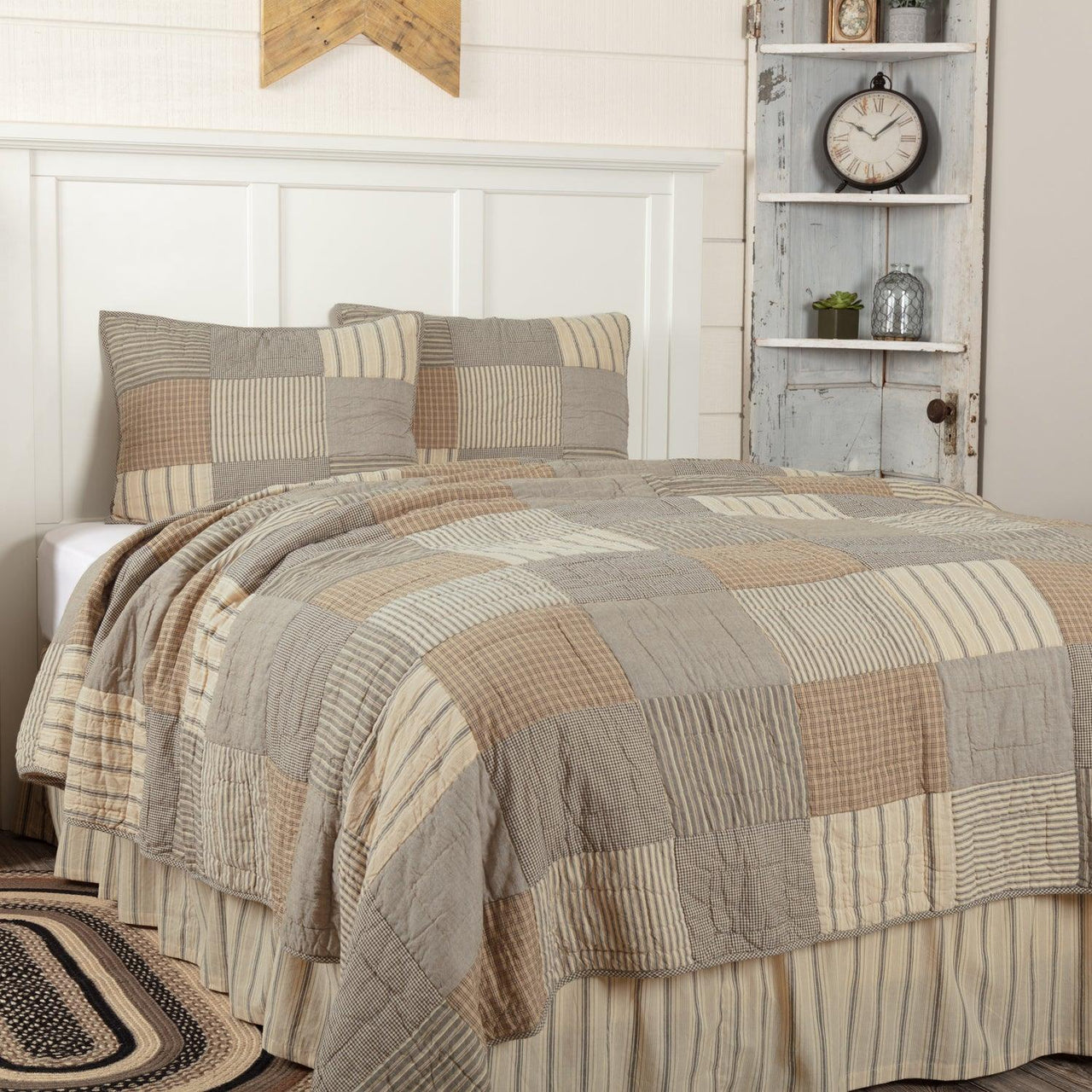 Sawyer Mill Charcoal California King Quilt Set; 1-Quilt 130Wx115L w/2 Shams 21x37 VHC Brands - The Fox Decor