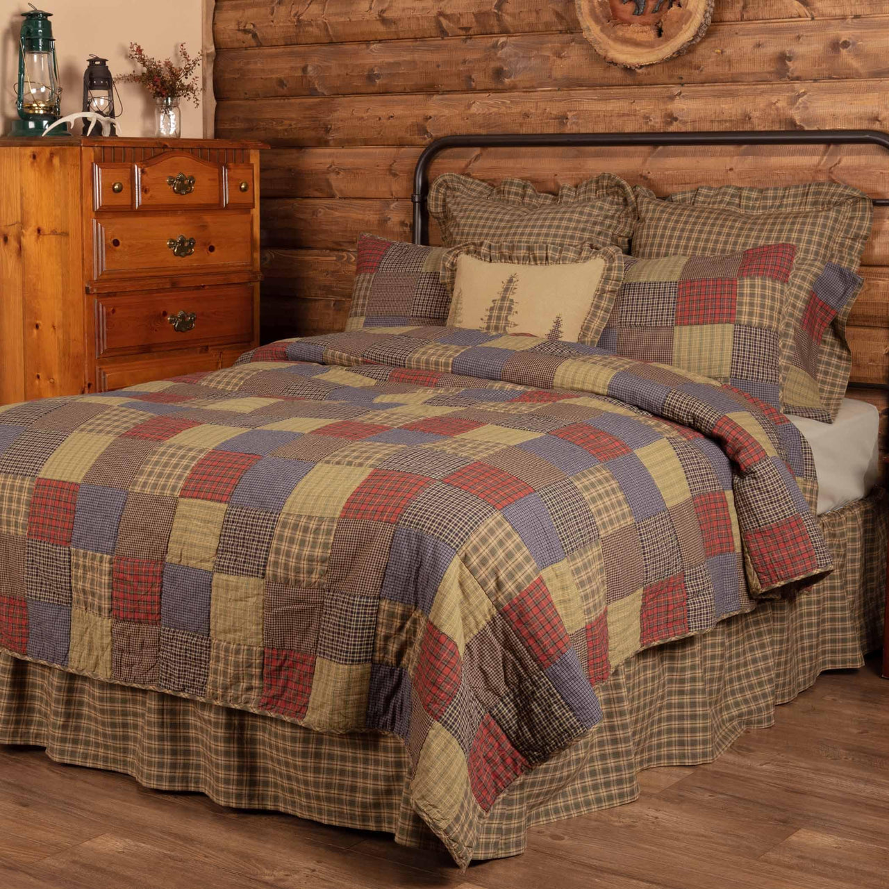 Cedar Ridge California King Quilt 130Wx115L VHC Brands