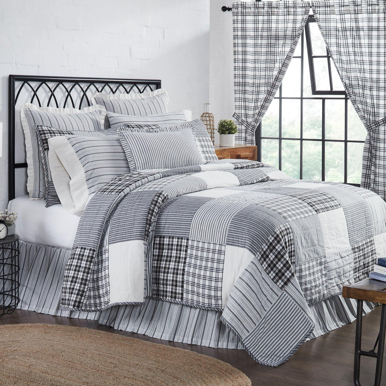 Sawyer Mill Black Twin Quilt 68Wx86L VHC Brands - The Fox Decor