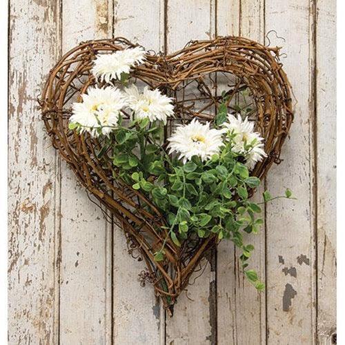 Wispy Grapevine Wall Heart - The Fox Decor