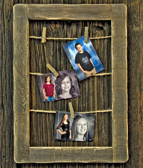 *Antiqued Vertical Frame 14"x10" - The Fox Decor