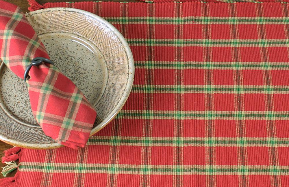 Yuletide Red Placemat PM054019 - The Fox Decor