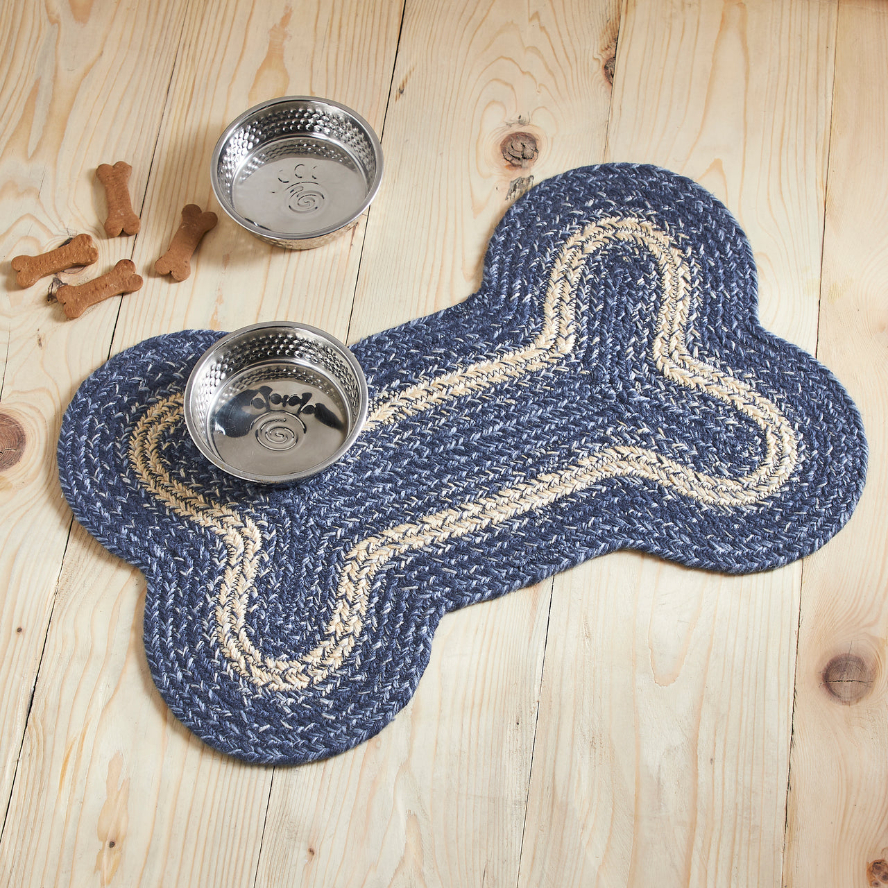 Great Falls Blue Indoor/Outdoor Medium Bone Braided Rug 15"x23" VHC Brands