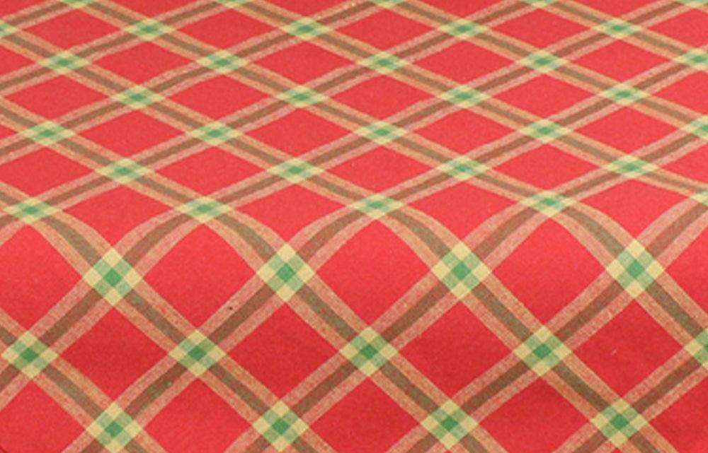 Yuletide Red Table Square SQ054019 - The Fox Decor