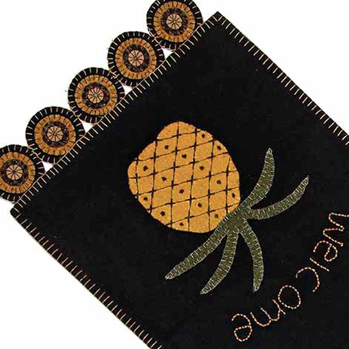 Black Pineapple Welcome Table Runner TRAR00J2 - The Fox Decor