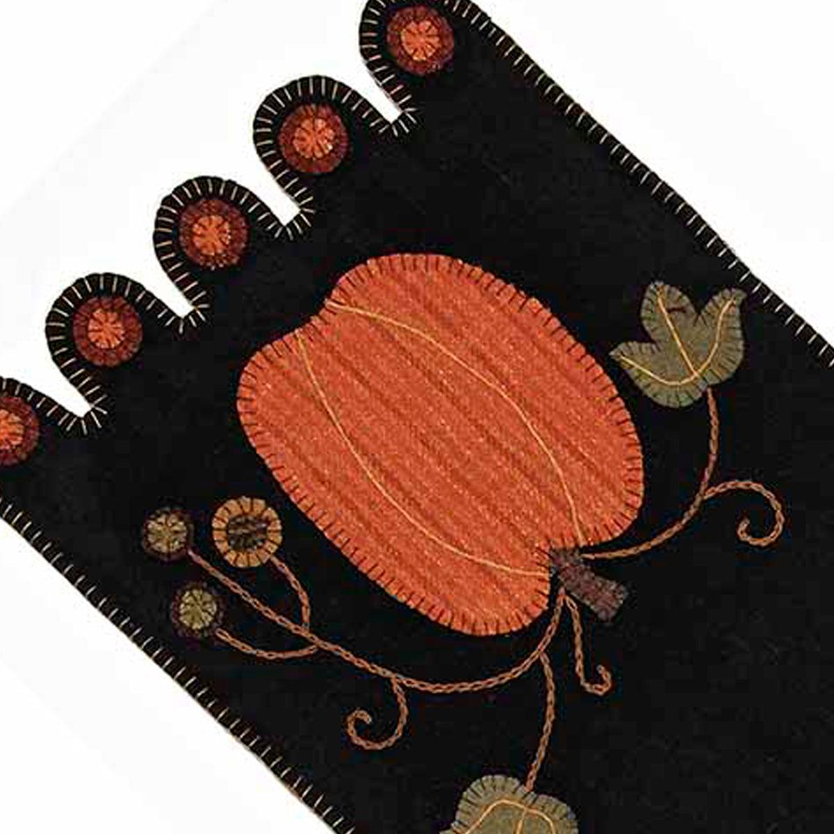 Pumpkin Table Runner TRAR00J3 - The Fox Decor