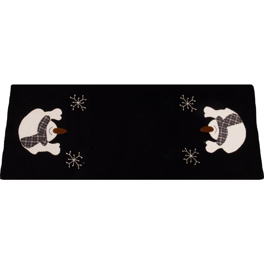Snow Day Black Table Runner TRRE0225 - The Fox Decor