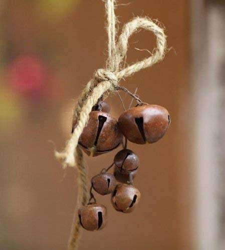 Bells on Jute Cluster - The Fox Decor