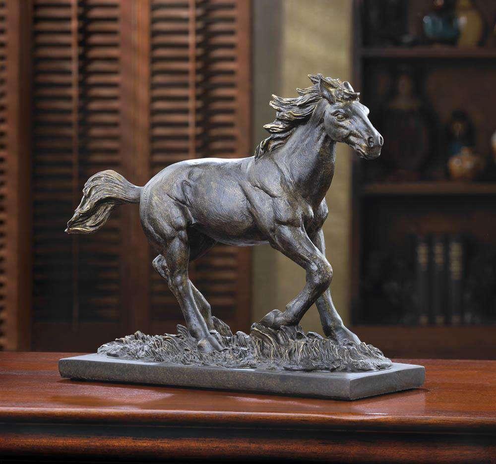Wild Stallion Statue - The Fox Decor